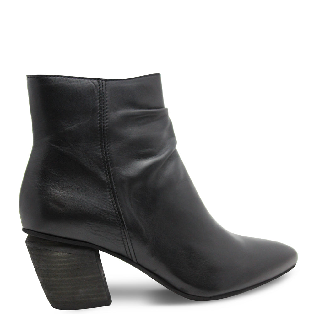 Eos Attica Black Womens Boot