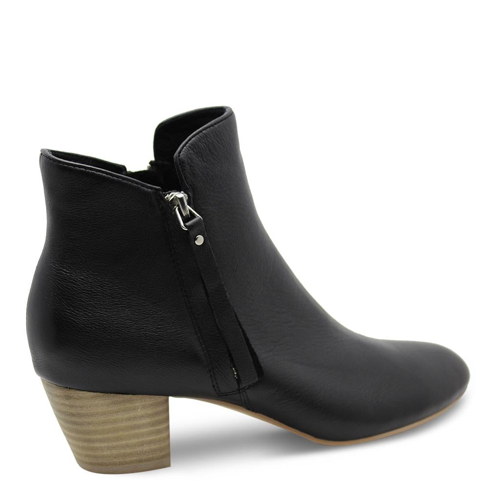 Django & Juliette Demanse womens heel boot