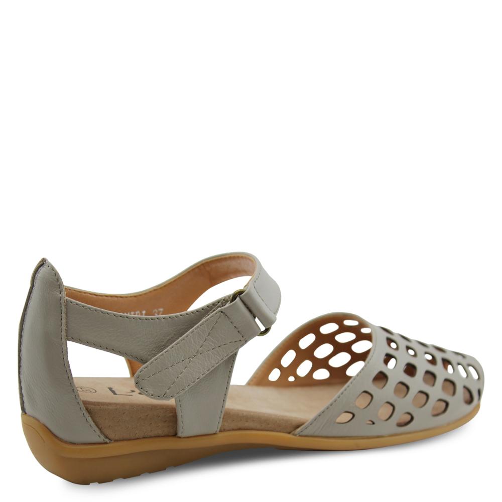 DAQUIRI WOMENS FLAT SANDAL