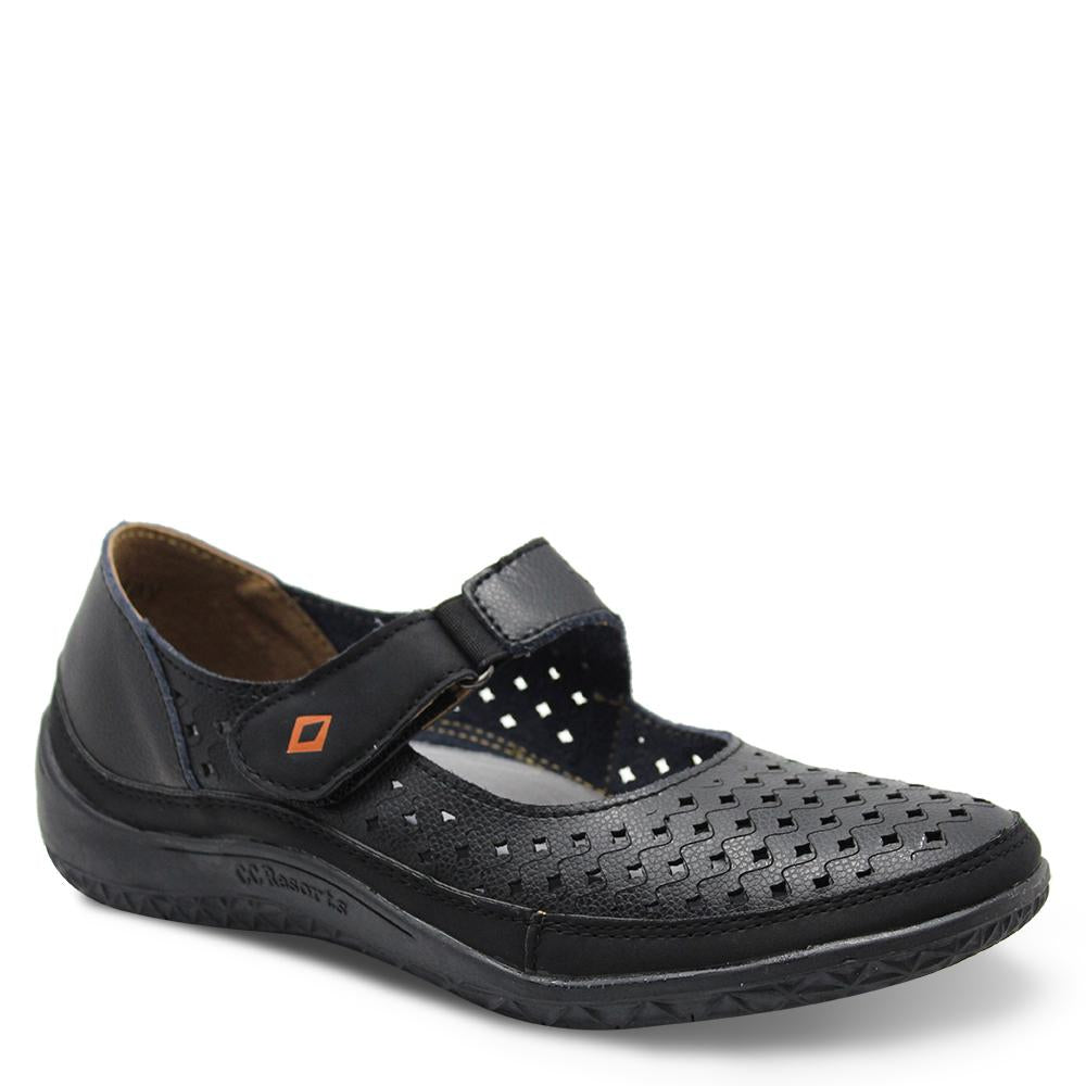 CC Resorts Monday Black Womens Flat