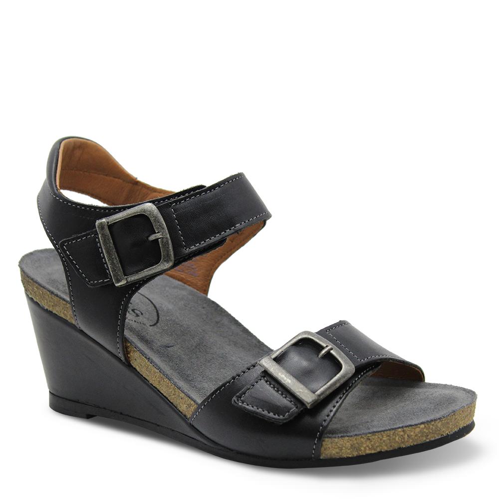 BUCKLE UP WOMENS SANDAL