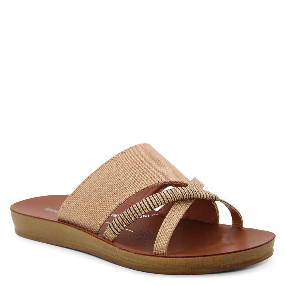 Los Cabos Bride Women's Flat Slides Caramel Rafia