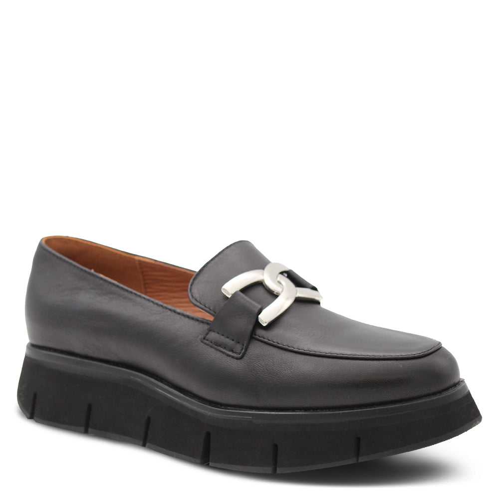 Alfie & Evie Bully Women's Flat Casual Black