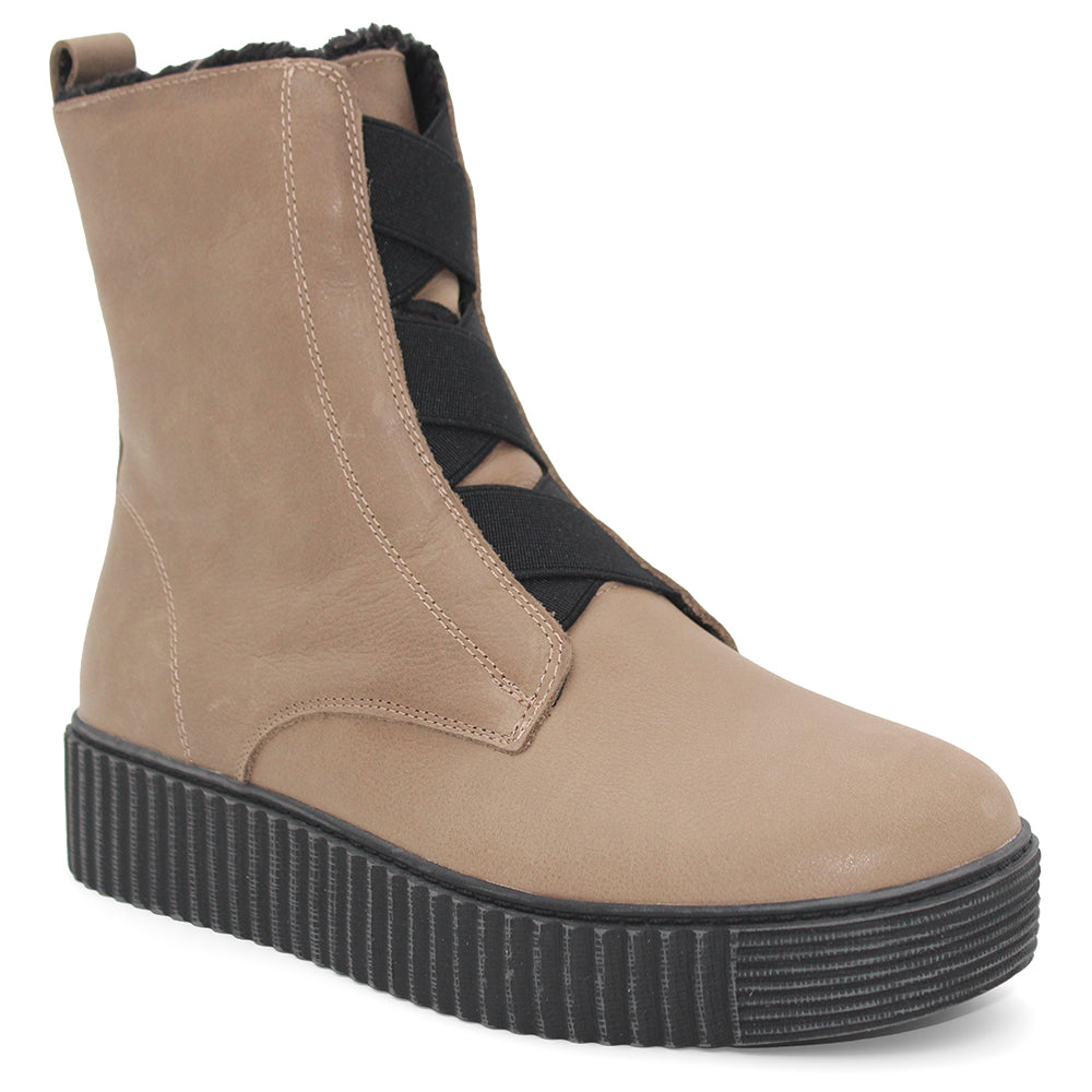 DATING ALFIE & EVIE WOMENS FLAT BOOT