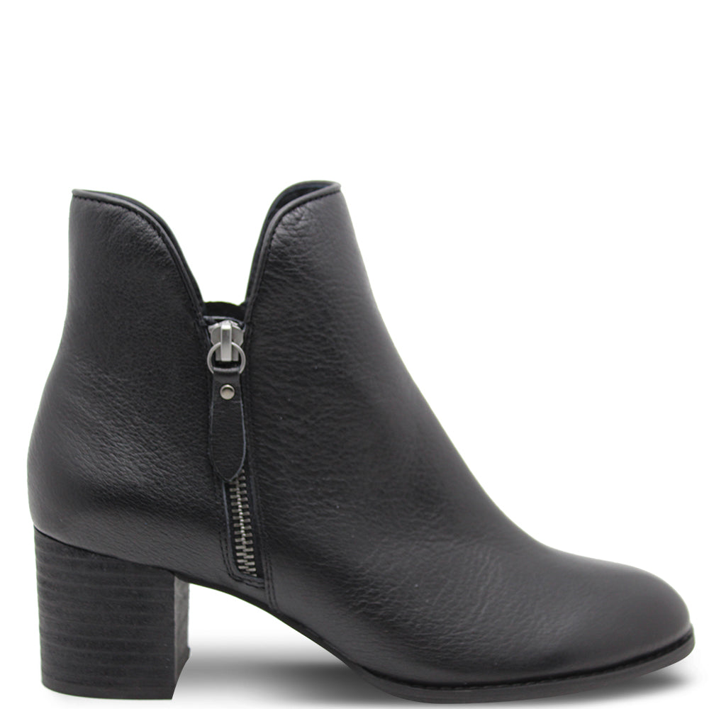 Django & Juliette Shiannely Women's Black Heel Boot
