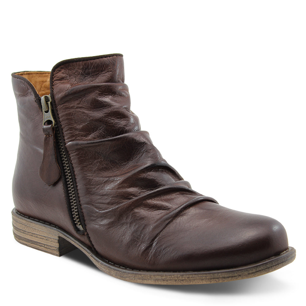 Eos Willet Chestnut Womens Flat Boot