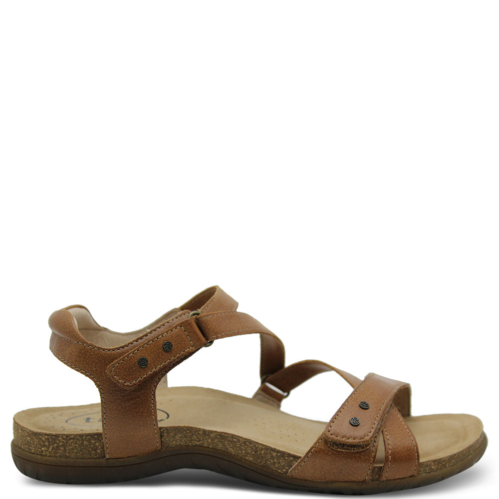 Taos Footwear Grand Z Women's Flat Summer Sandals Honey