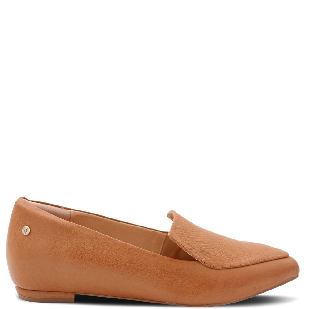 Frankie4 Faye Women's Flat Loafer Style Shoes Tan
