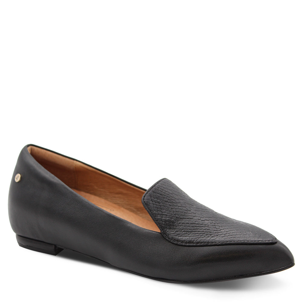 Frankie4 Faye Women's Flat Loafer Style Shoes Black