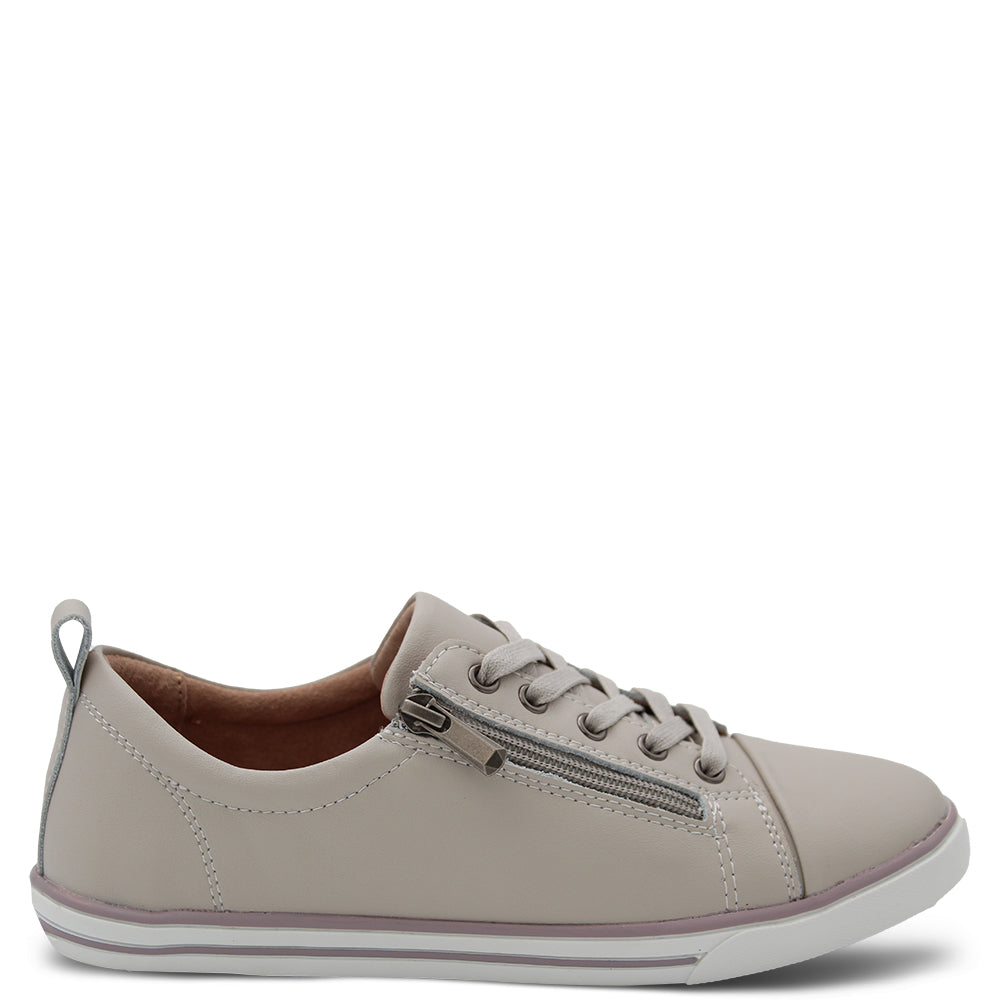 CC Resorts Kazoo Women's Sneaker Silver Grey