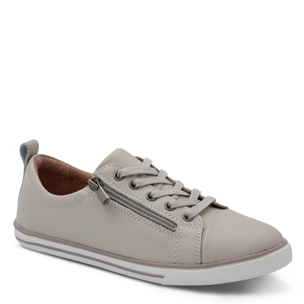 CC Resorts Kazoo Women's Sneaker Silver Grey