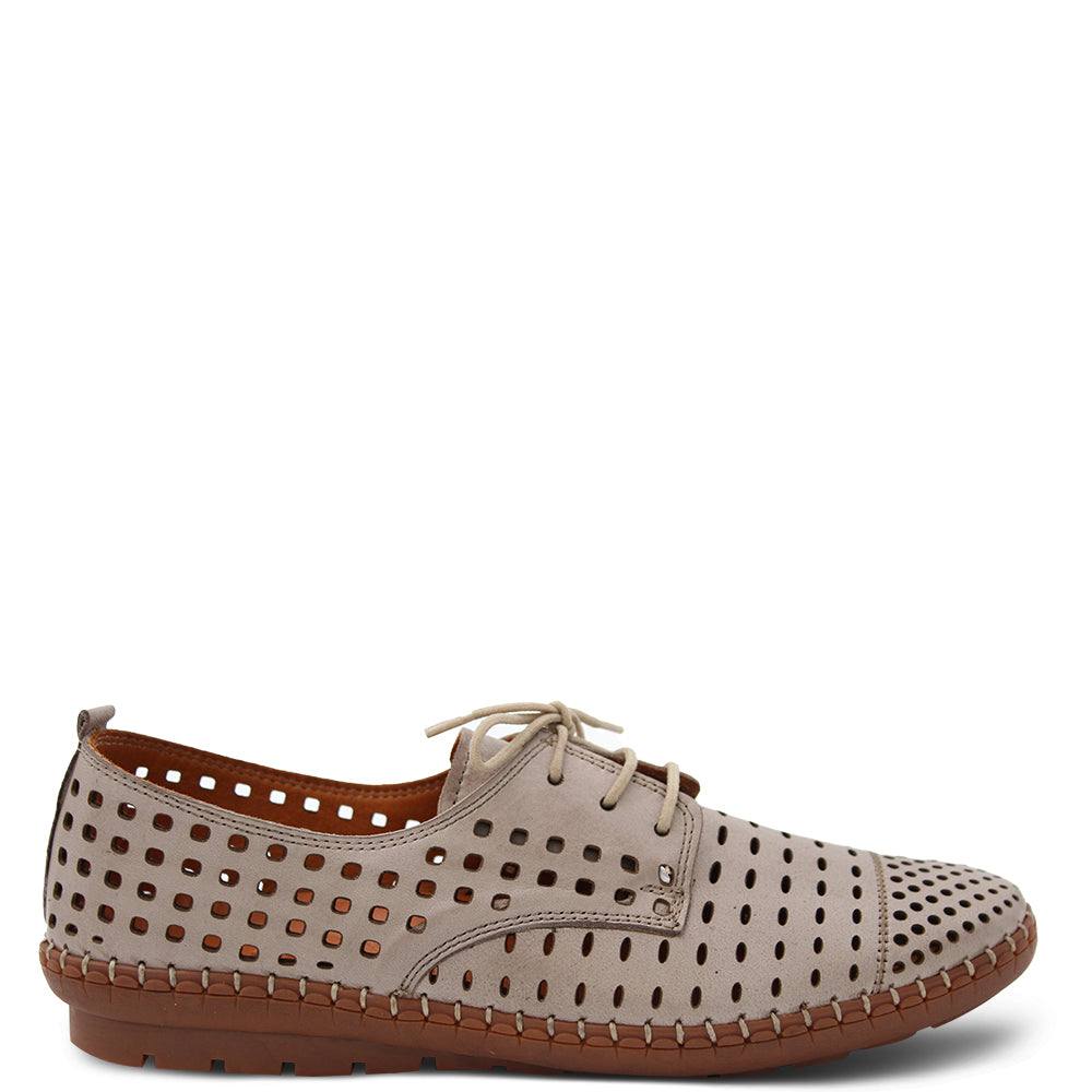Cabello Kroon Women's Flat Lace Up Shoes Taupe
