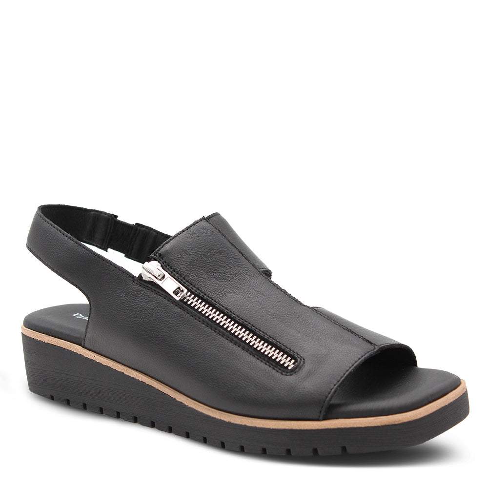 Django & Juliette Kemma Womens Wedge sandals