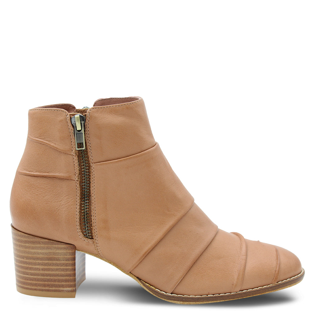 Django & Juliette Maximus Women's Heel Boots