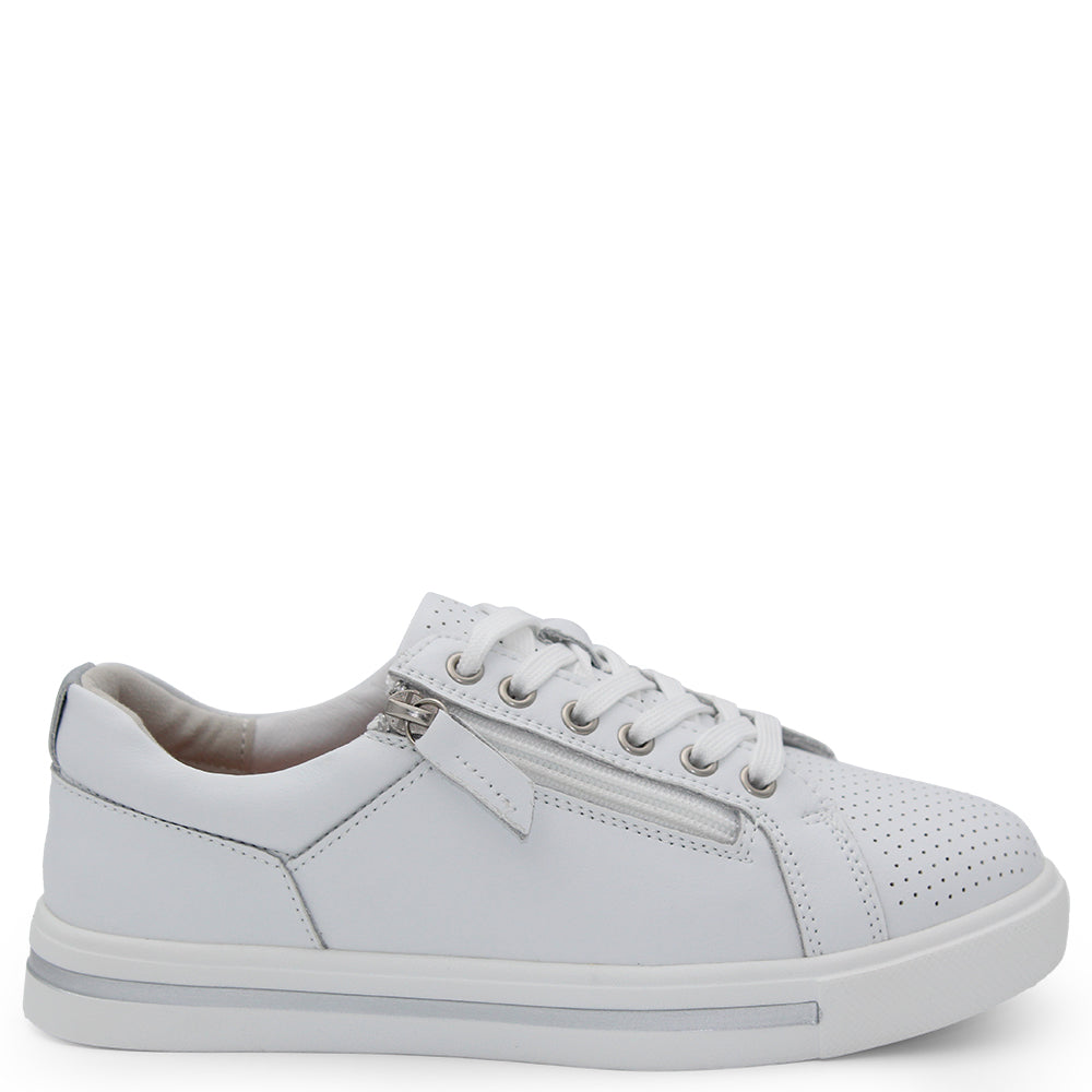 Bay Lane New Kiki Womens Flat Sneaker