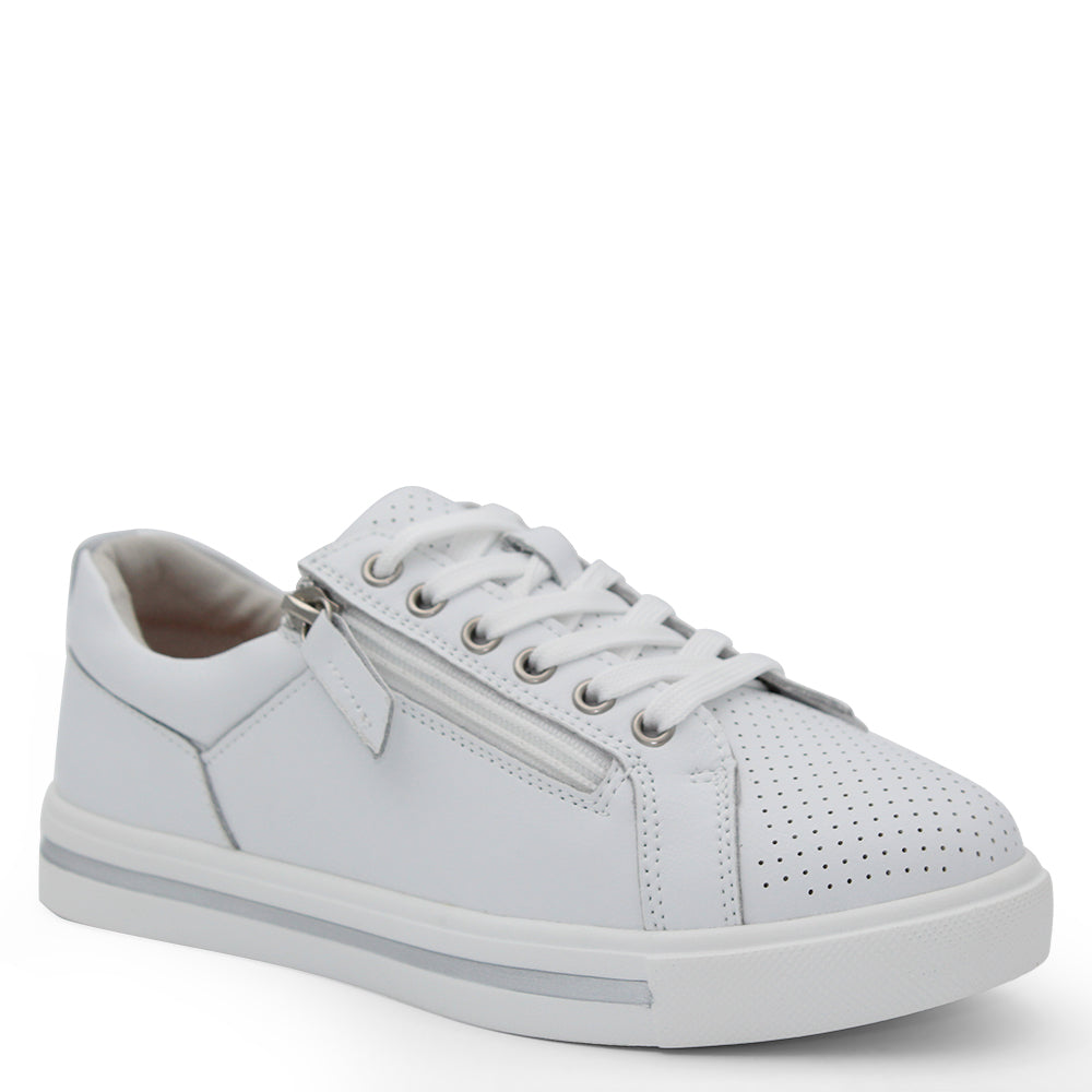 Bay Lane New Kiki Womens Flat Sneaker
