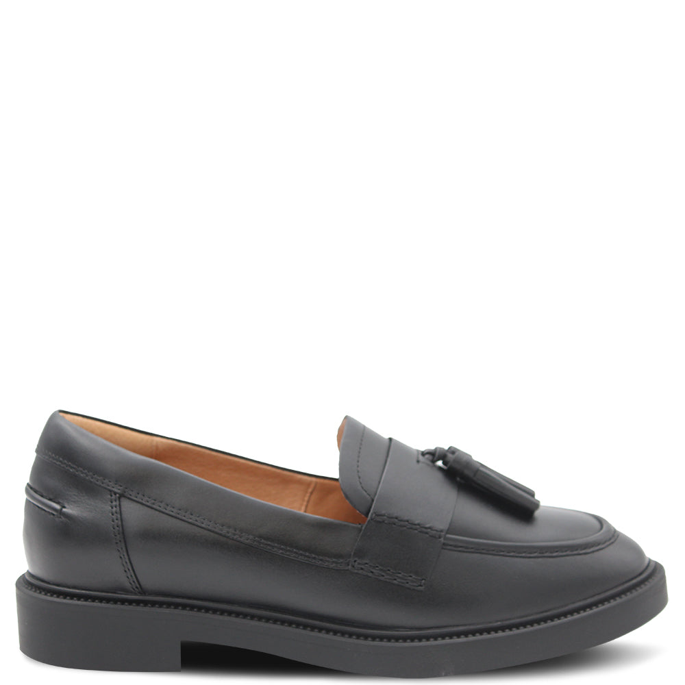 Frankie4 Octavia Womens Casual Flat Loafer