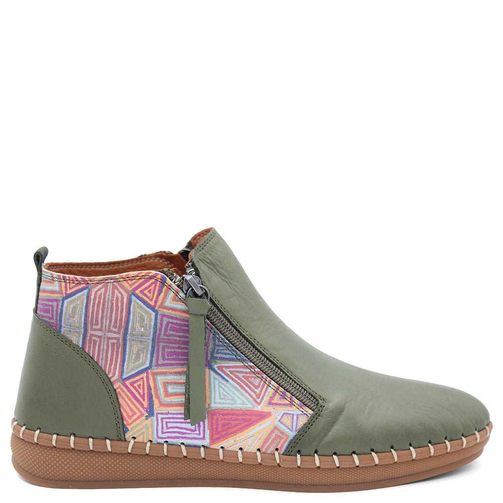 Sala Regan Women's Flat Ankle Boots