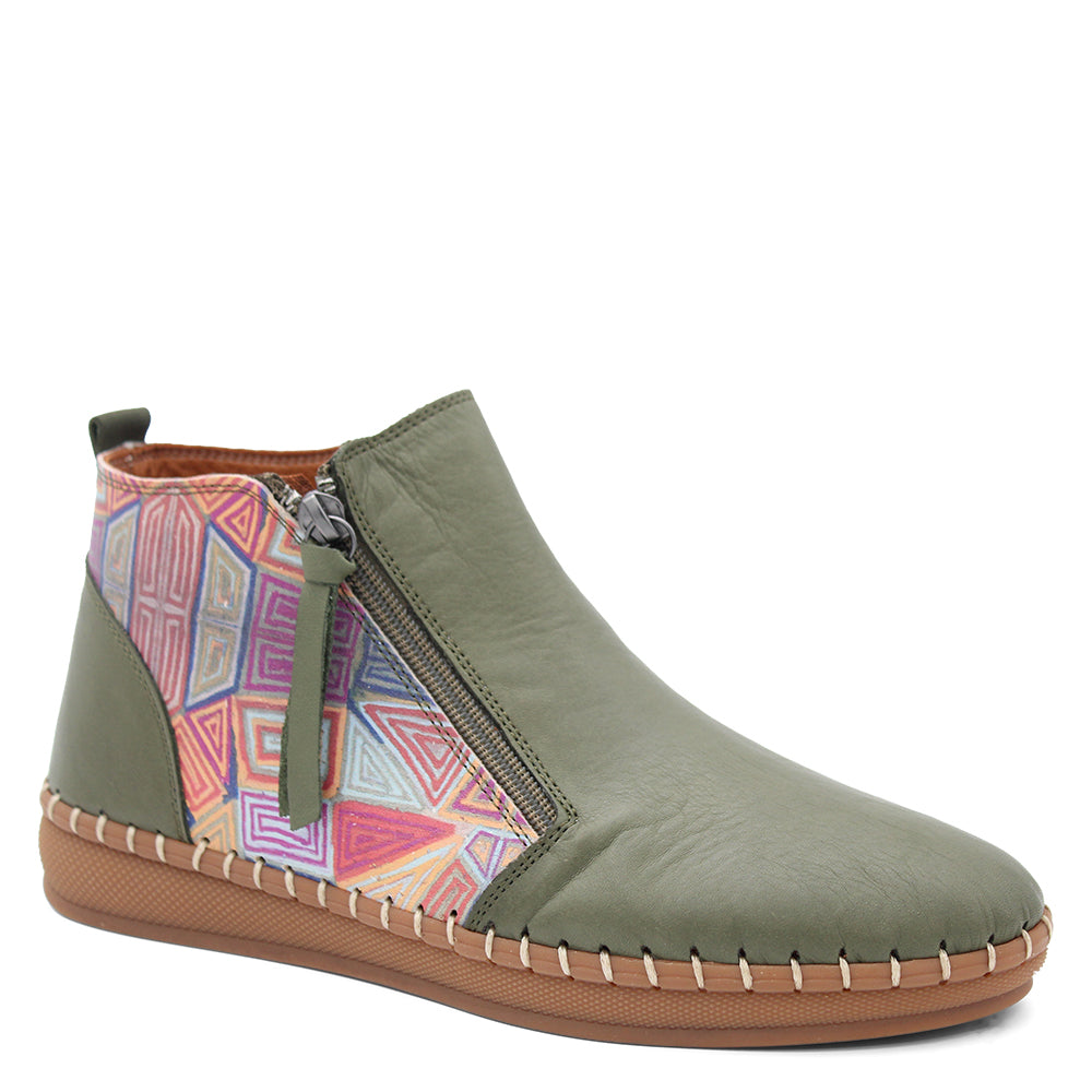 Sala Regan Women's Flat Ankle Boots