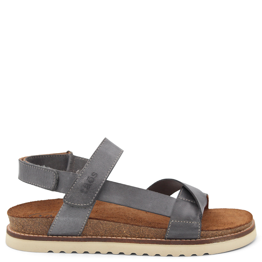 SIDEWAYS WOMENS FLAT SANDAL