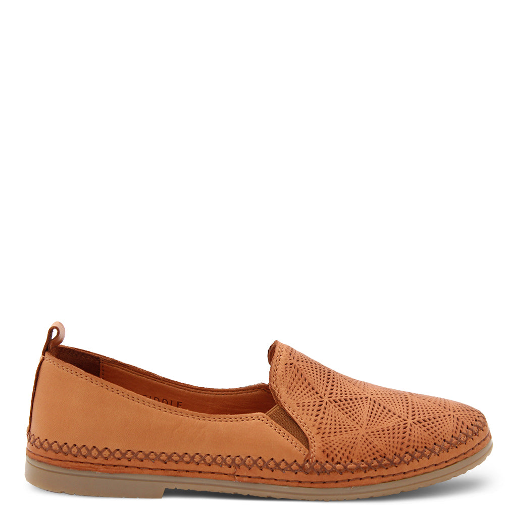 SIDDLE WOMENS FLAT COURT