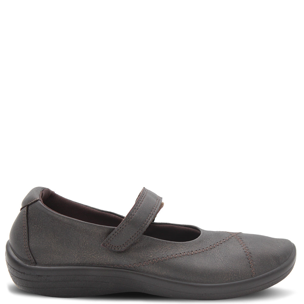 Arcopedico Triglav Women's Mary Jane Style shoes