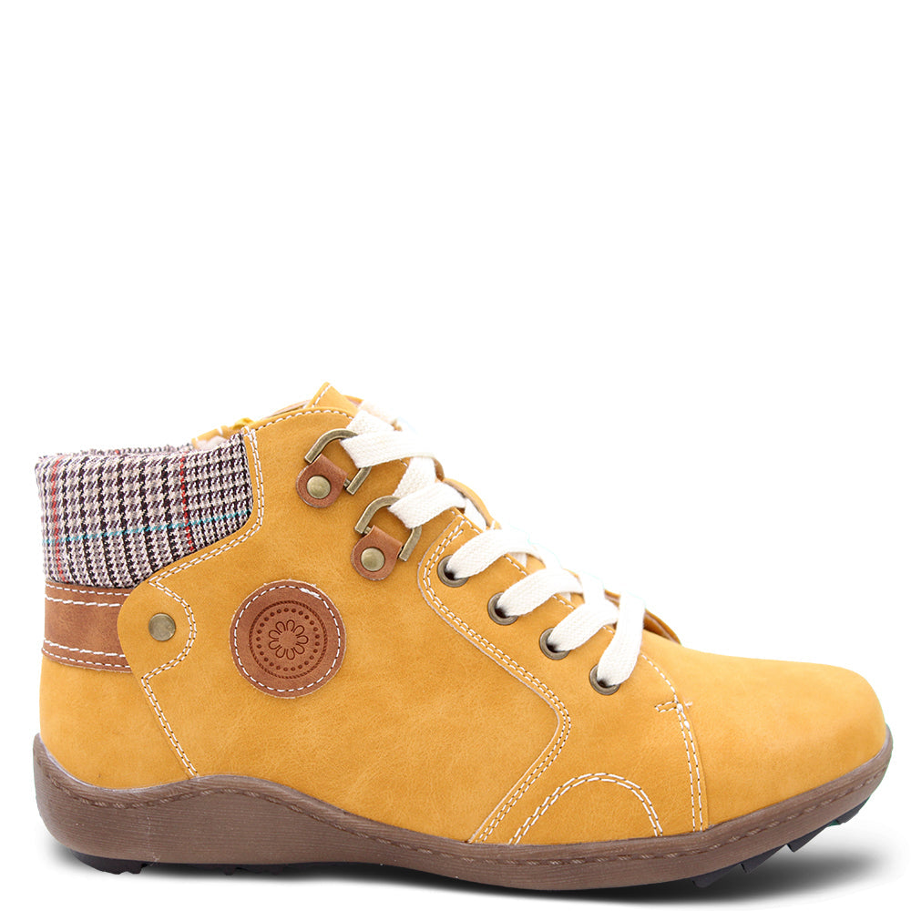 Step On Air Wait Women's Ankle Boots