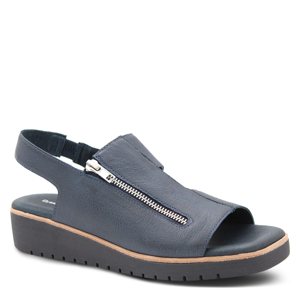 Django & Juliette Kemma Womens Wedge sandals