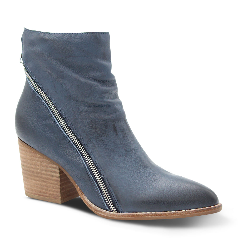 Django & Juliette Kopke Heel Boots Navy