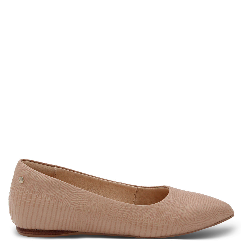 Frankie4 Poppy Women's Flat Court Shoes Blossom