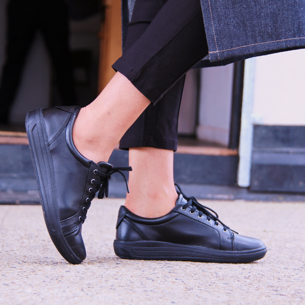 STRATUS WOMENS WORK SHOE