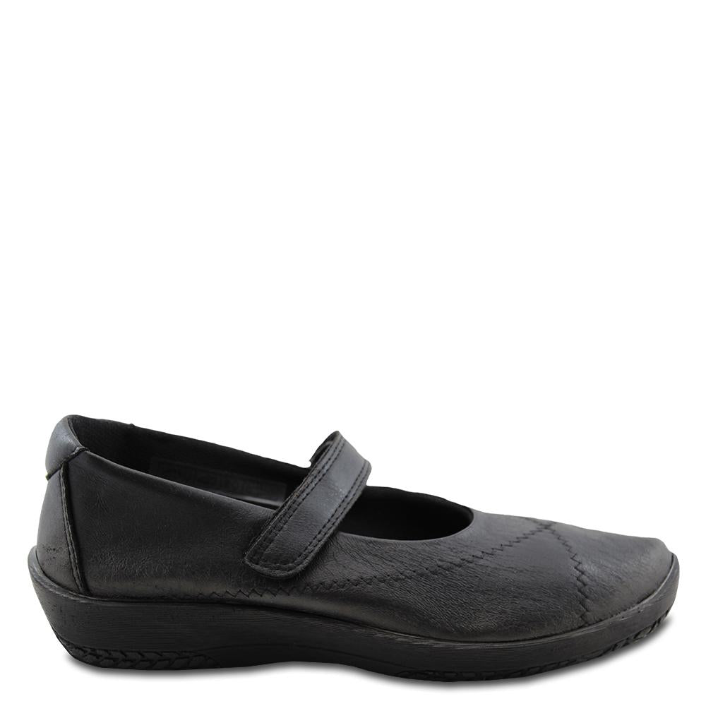 Arcopedico L18 Black Womens Flat