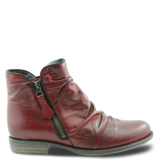 Eos Willet Red Womens Flat Boot