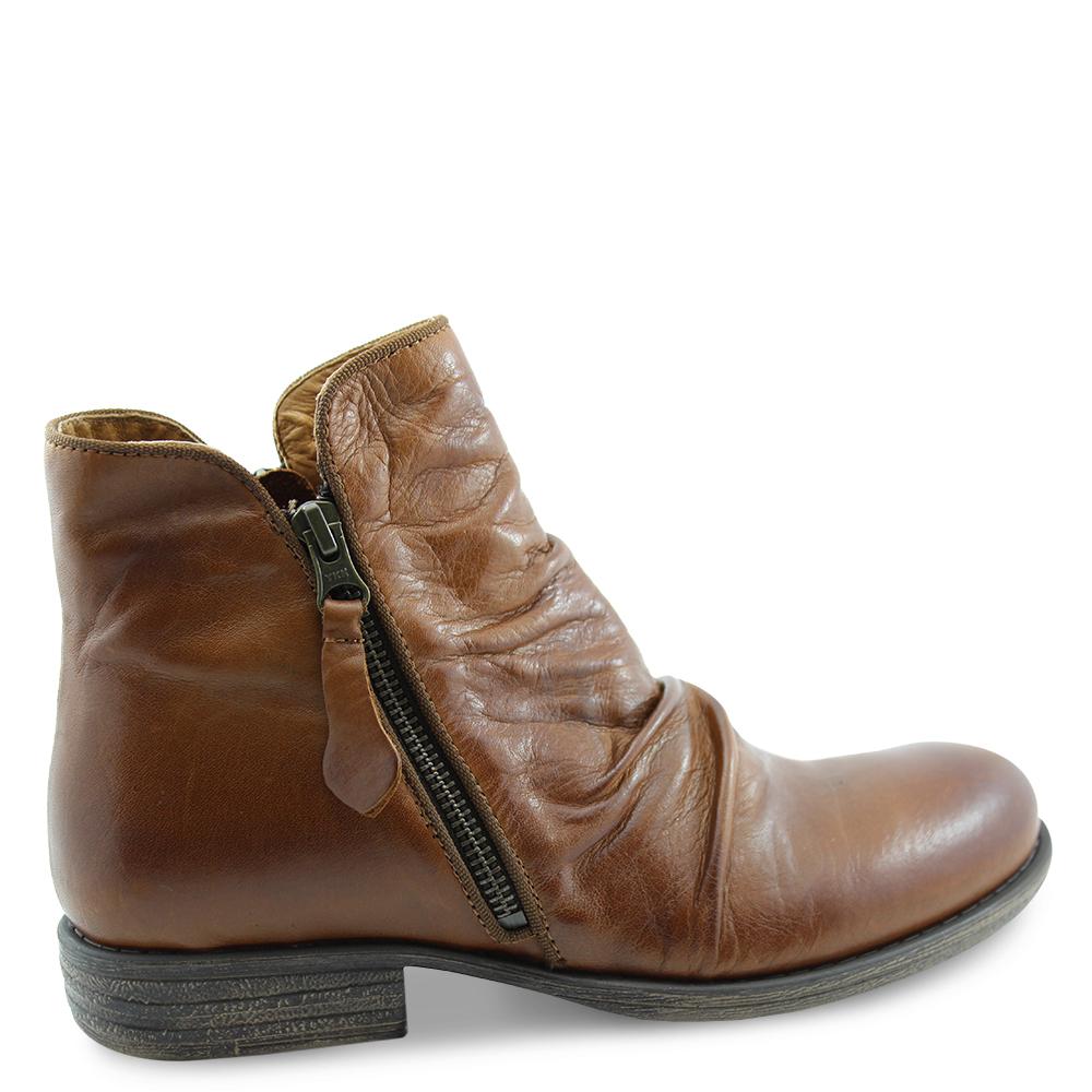 Eos Willet Brandy Womens Flat Boot