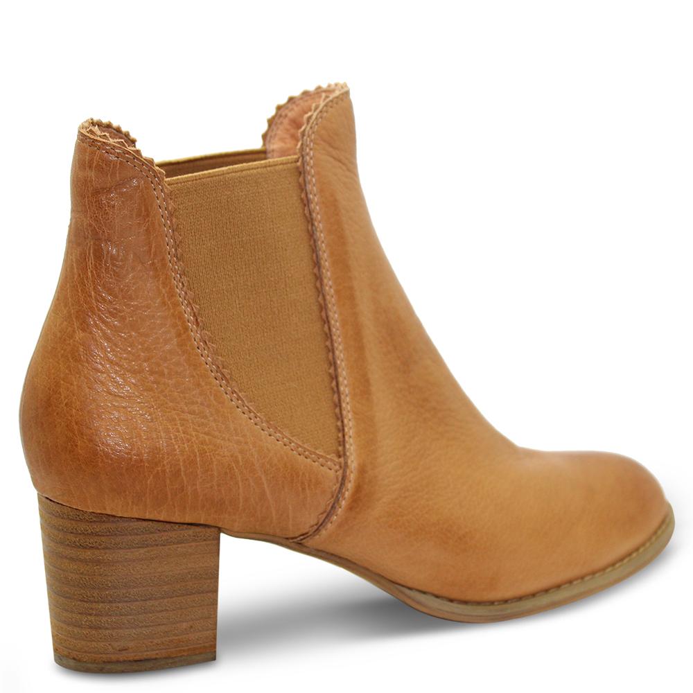 Django & Juliette Sadore Tan Womens Boot