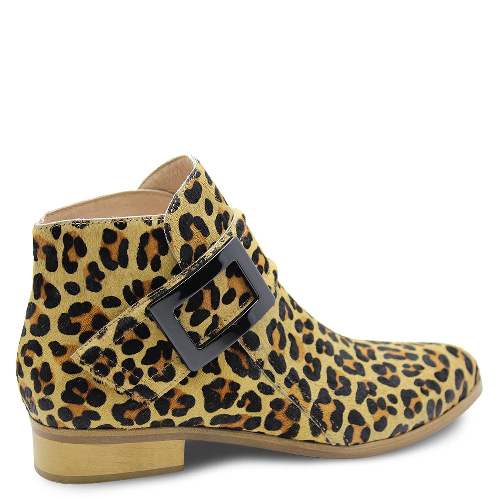 Django & Juliette Inquest womens flat boot tan/Leopard