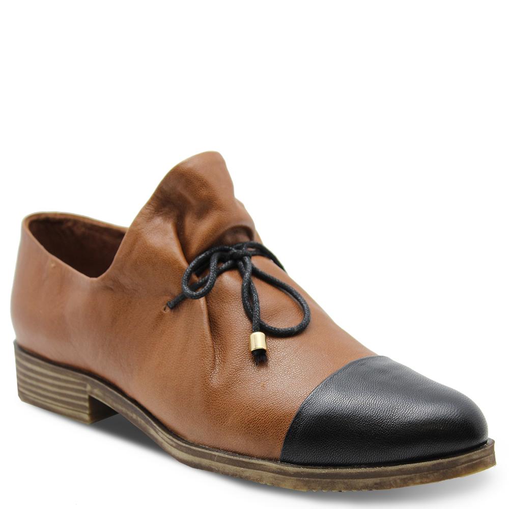 Django & Juliette Kotty Black/Cognac Shoe