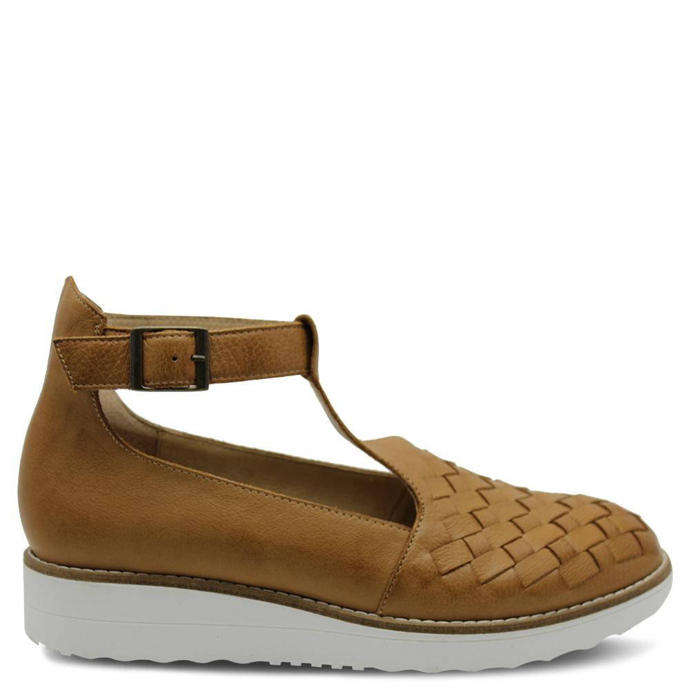 Top End Oddie Tan/White Womens Shoe