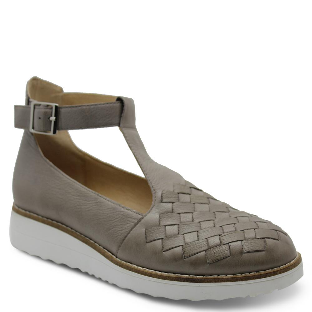 Top End Oddie Tan/White Womens Shoe