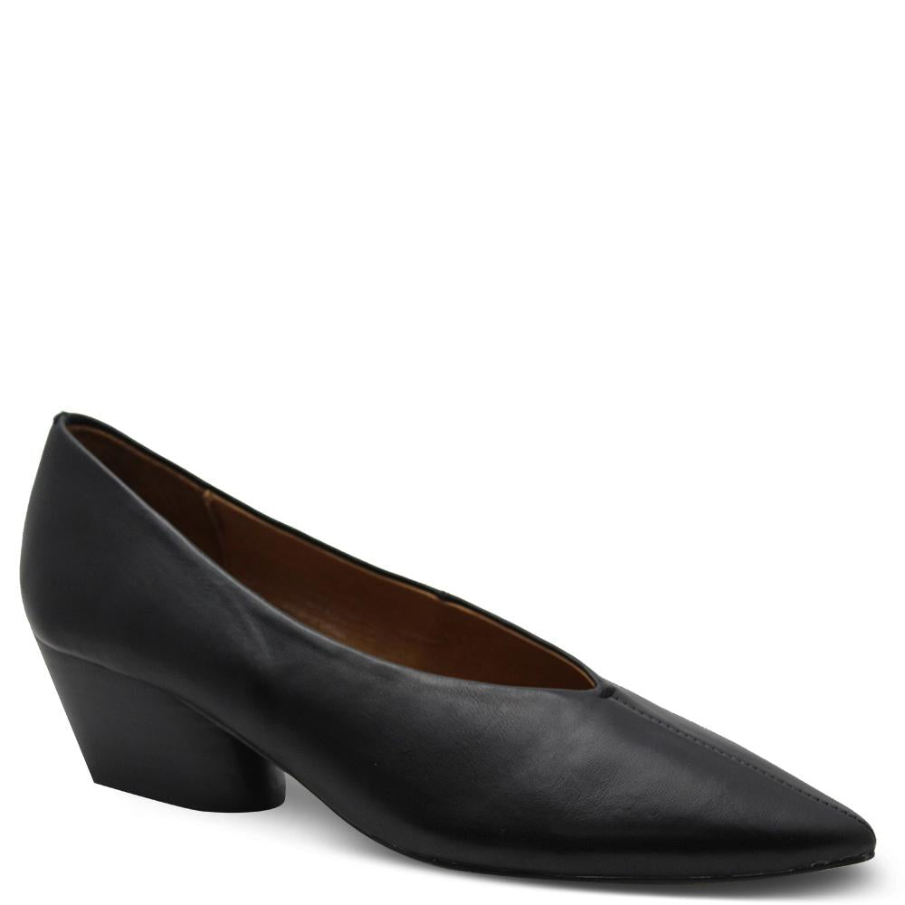 Eos Hard Black Womens Heel Court 
