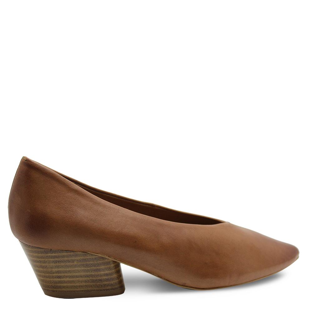 Eos Hard Womens Heel Court in Brandy