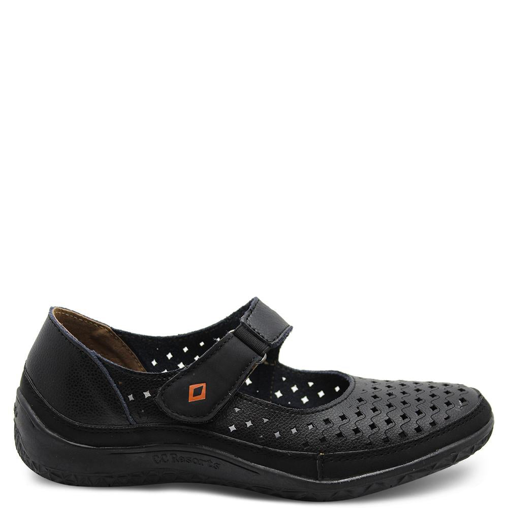 CC Resorts Monday Black Womens Flat