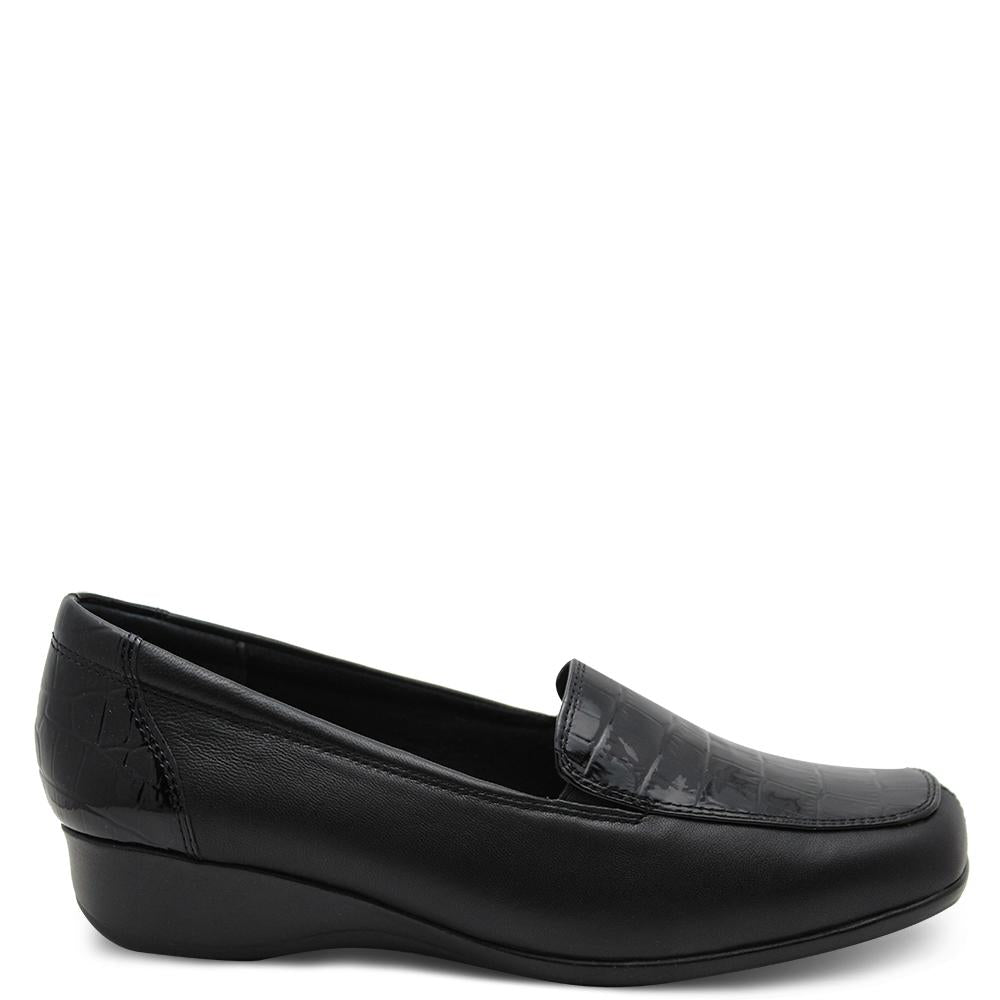 Hush puppie Meadow Black Womens Flat 