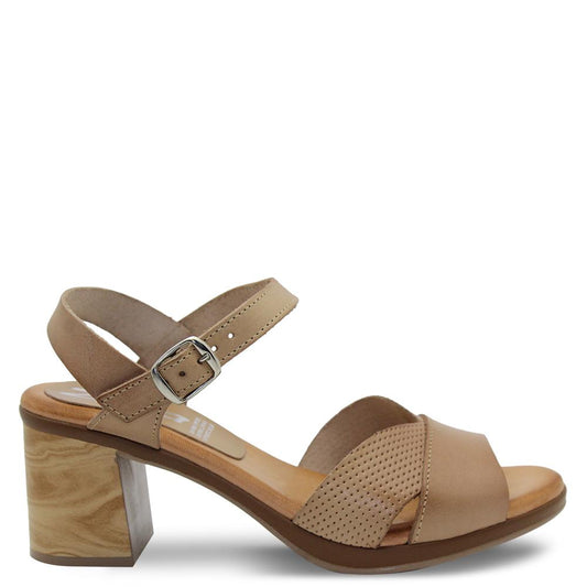Zeta Beth Camel Womens Sandal