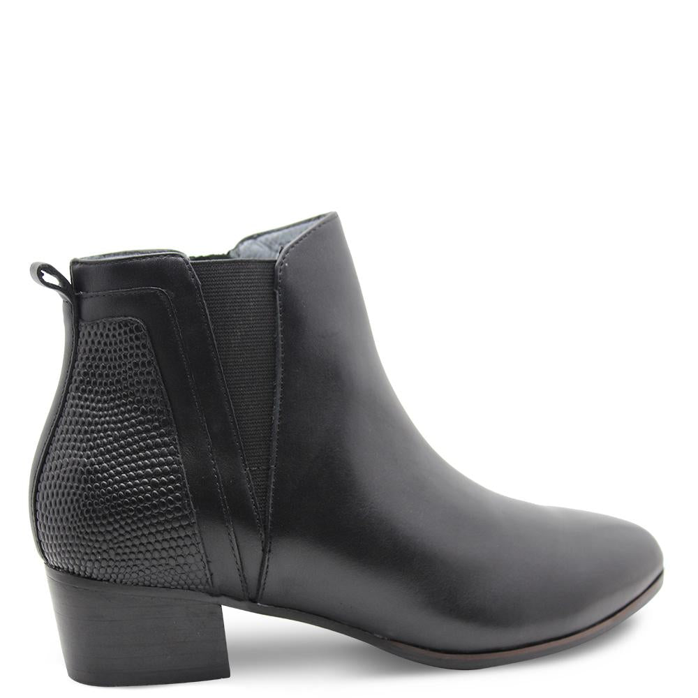 Frankie4 Darcy Black Womens Boot