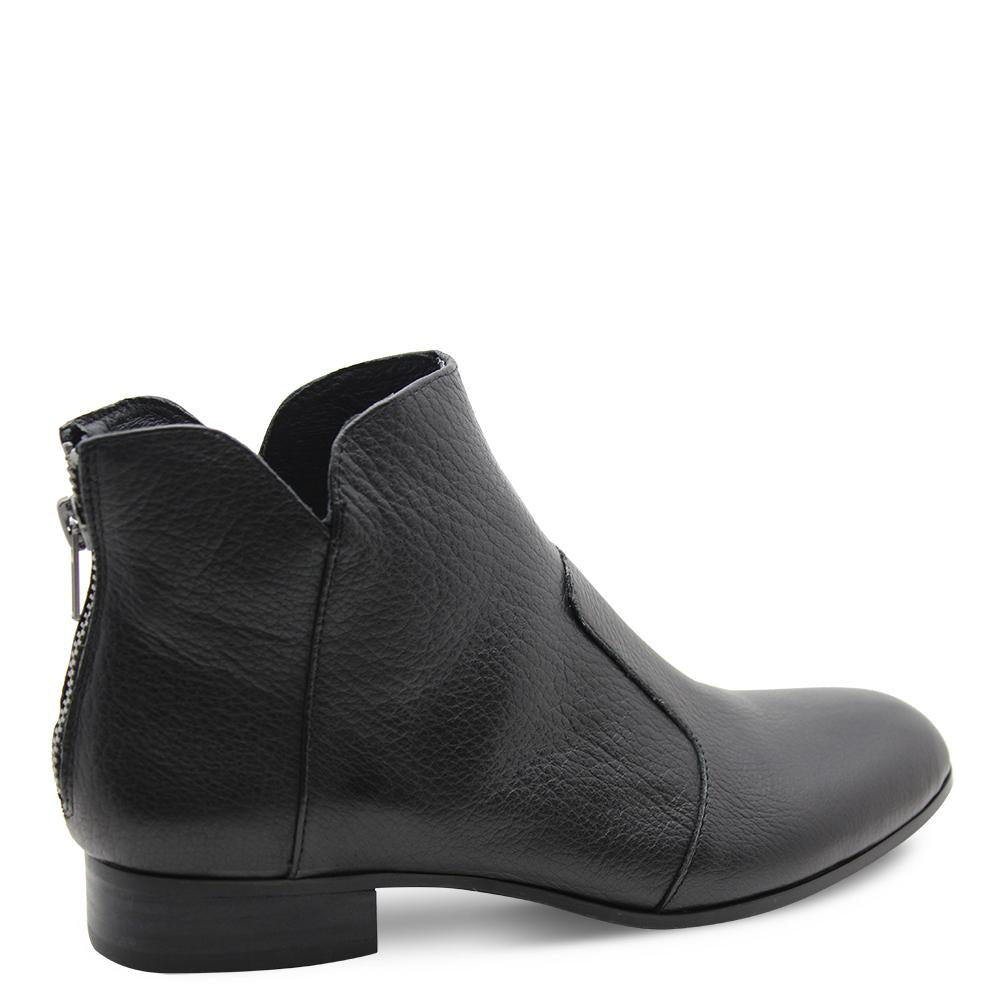 Django & Juliette Fronia Black Womens Boot