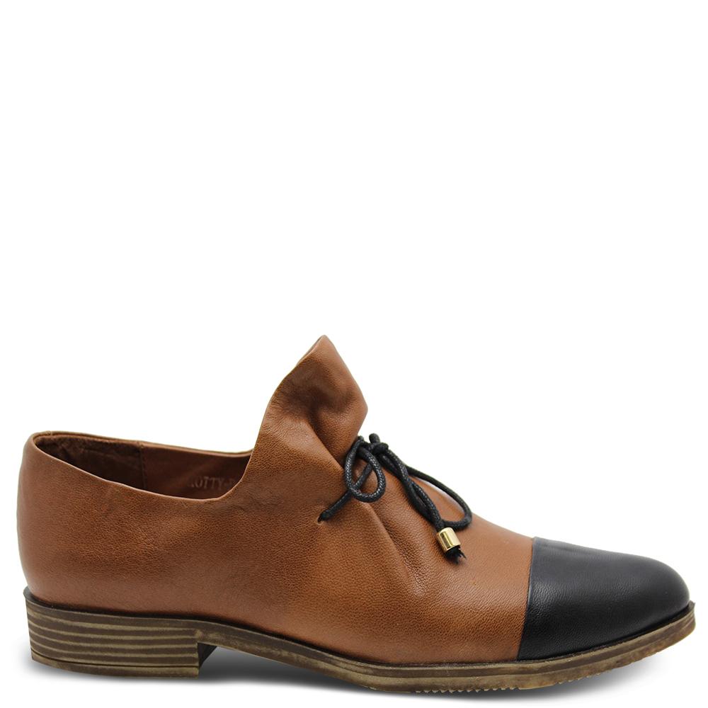 Django & Juliette Kotty Black/Cognac Shoe