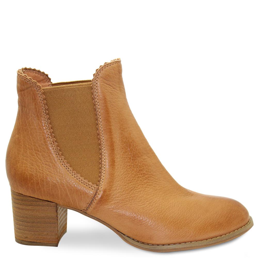 Django & Juliette Sadore Tan Womens Boot