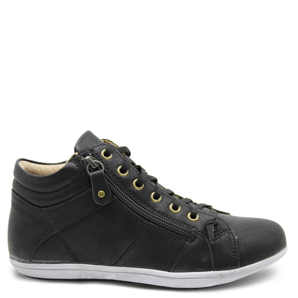 Step On Air Zorro Black Womens Boot